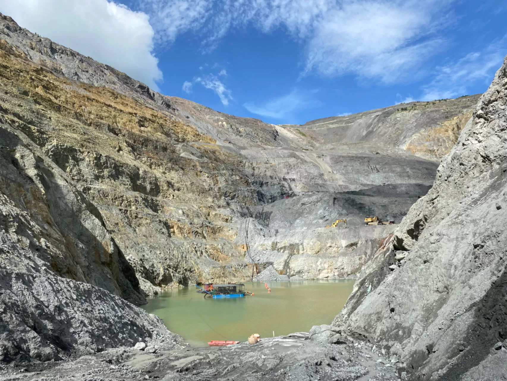 Demeter: Elevating Dewatering Solutions for Open-Pit Mining with Innovative Design and Remote Operation